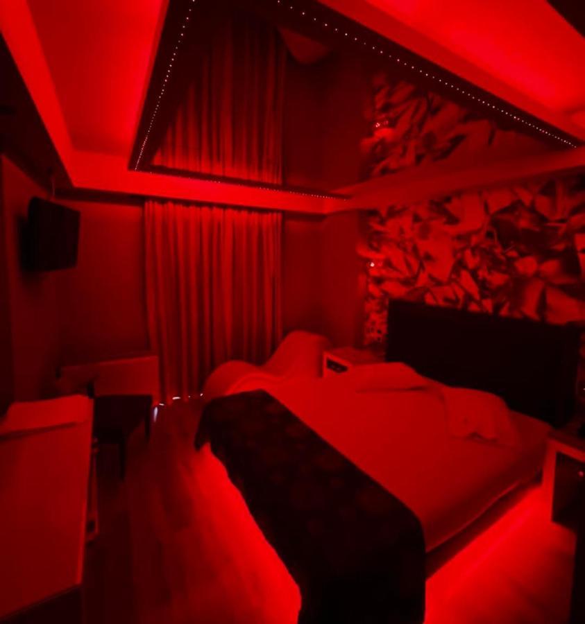 Hotel Prive Skaramangás المظهر الخارجي الصورة
